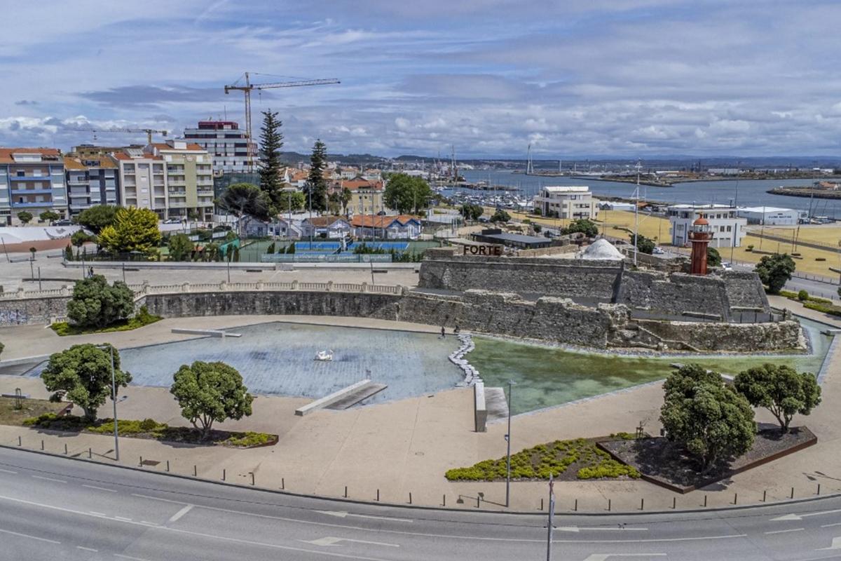 Hotel Mercure Figueira Da Foz Esterno foto
